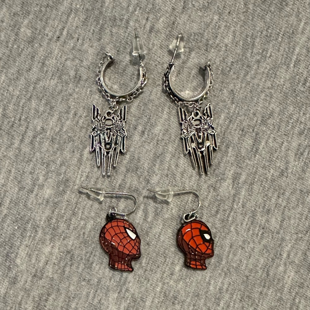 Two Spider-Man Earring Sets - Picture 3 of 3
